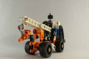 Read more about the article 道路救援費用附加條款的重要性：免費拖吊服務的限制與解析