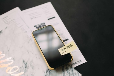 Read more about the article 主約結束時附約怎麼辦？你知道附約延續條款嗎？